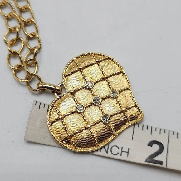 Avon 1987 Clear Rhinestone Quilted Fashion Heart Necklace 28" Earring Set - Picture 10 of 10